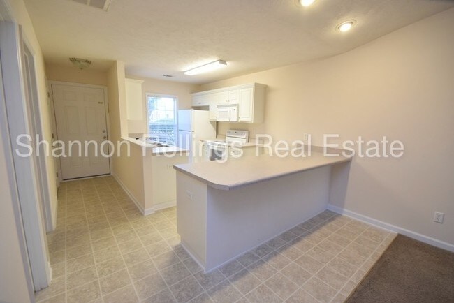 Foto del edificio - 1205 Longpoint Dr
