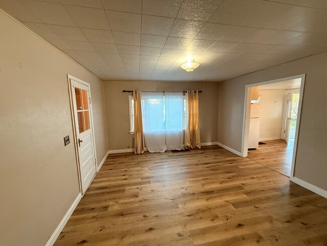 Foto del edificio - 820 E 29th St