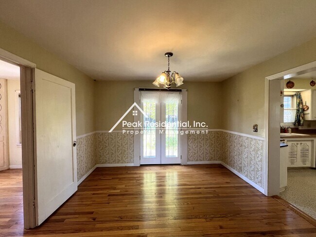 Building Photo - Charming 3bd/2ba North Sacramento House