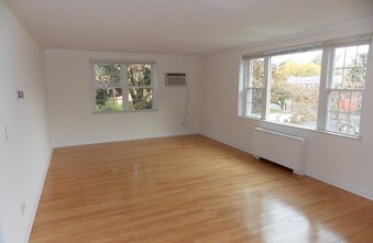 Foto principal - 122 Worthen Rd