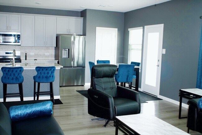 Foto del edificio - 3916 White Rock Dr