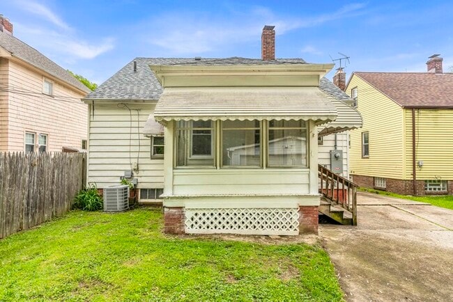 Building Photo - 936 Elbon Rd