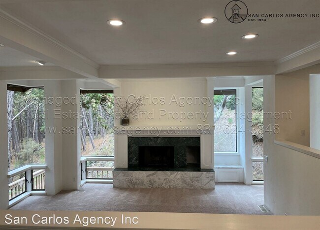 Building Photo - 3 br, 2.5 bath House - 4192 Sunridge Road