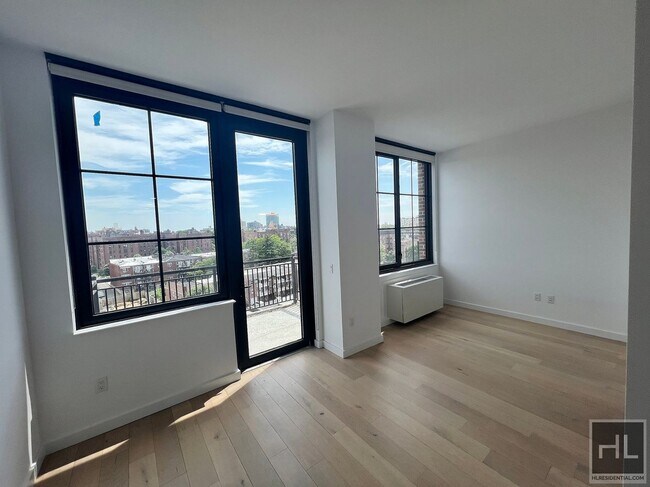 Building Photo - NORTHERN BOULEVARD