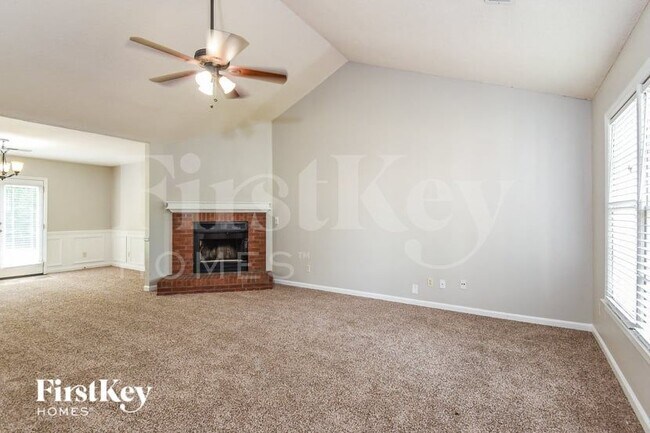Foto del edificio - 4892 Country Cove Way