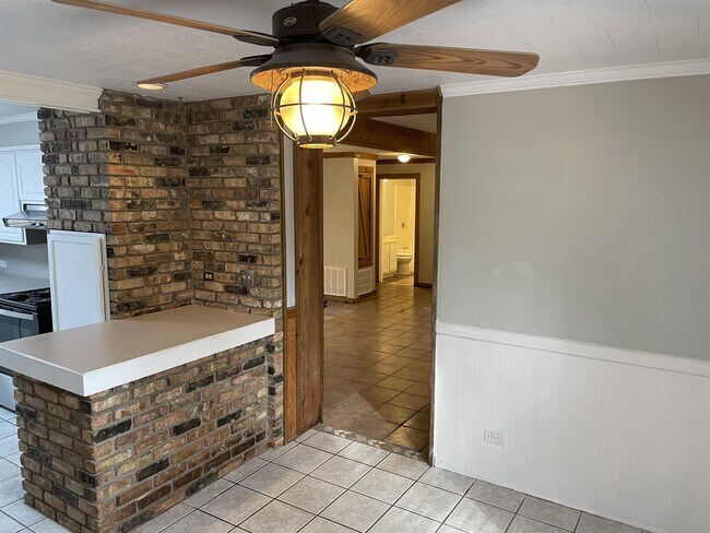 Foto del edificio - 1413 Cedar St