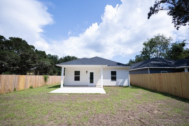 Building Photo - 1209 Gordon Ave