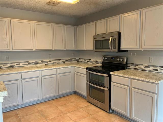 Building Photo - 10141 Chapel Rock Dr