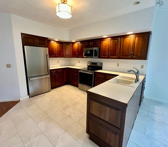 Foto del edificio - 4480 Post Rd