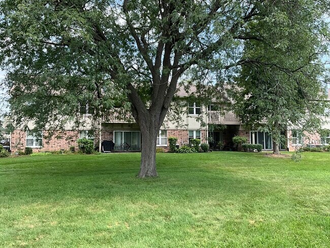 Foto del edificio - 1206 N Streamwood Ln