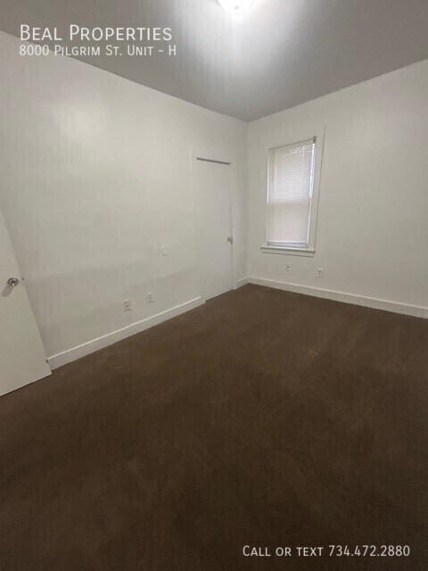 Building Photo - 8000 Pilgrim St