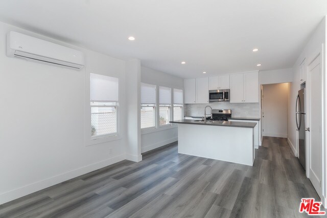 Foto del edificio - 2303 W 30th St