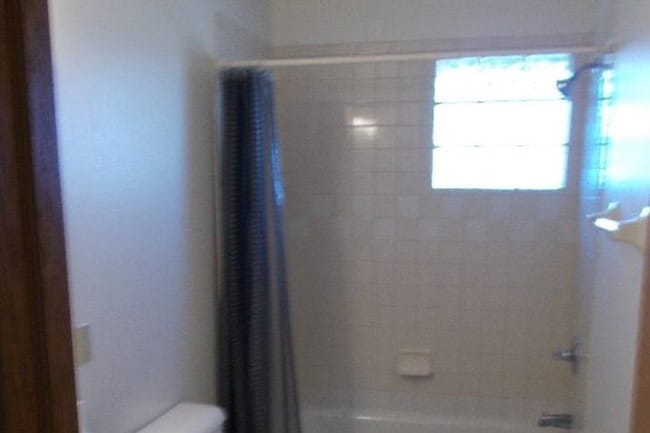 Main Bath - 2007 Sterling Ct