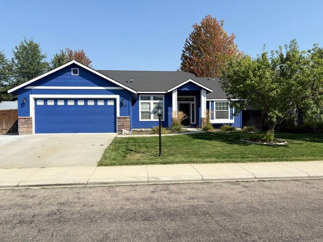 Building Photo - 4040 W Hearst Dr