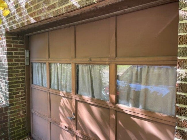 Building Photo - 2519 Hawksbury Ln