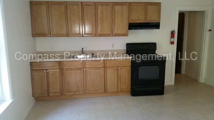Primary Photo - 32 N 3rd Ave