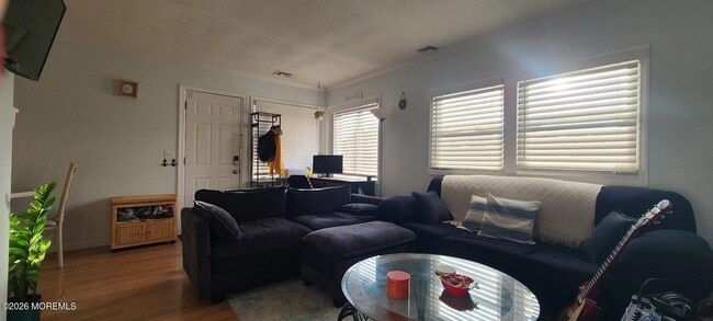Foto del edificio - 304 Bay Blvd