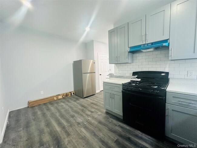 Foto del edificio - 8 Morgan Ave