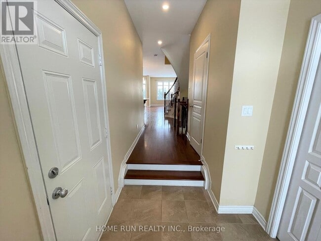 Building Photo - 15 Madelon Dr