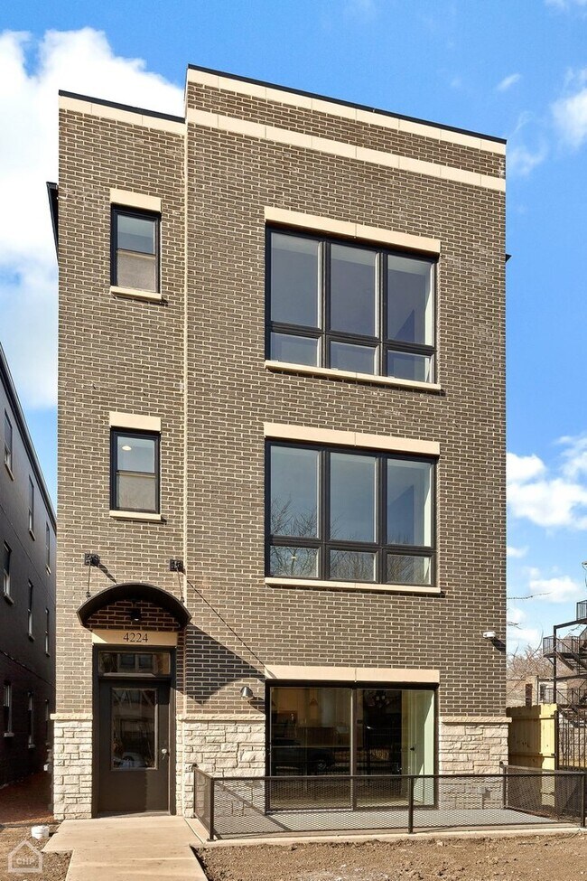 Building Photo - 6342 S Drexel Ave