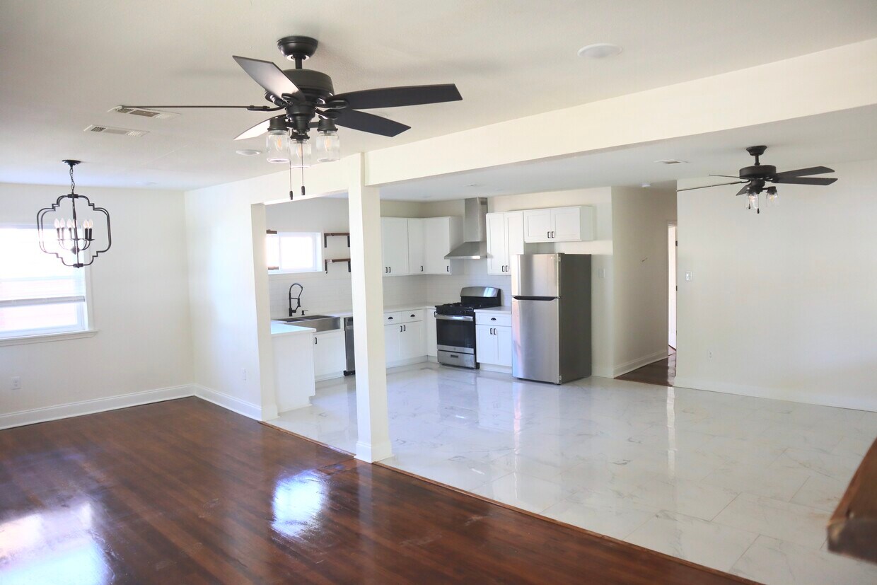 Email for more pics of this beauty! - 1624 South St