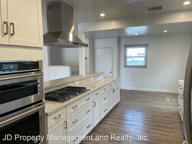 Building Photo - 3 br, 2 bath House - 1244 Navello St