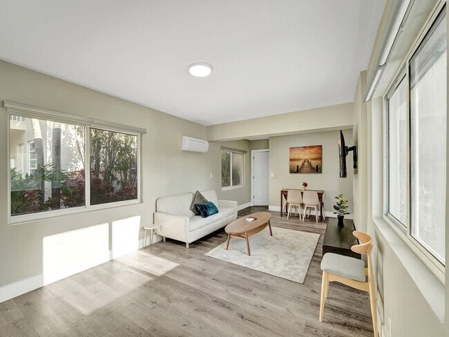 Foto del edificio - 3208 NE 9th St