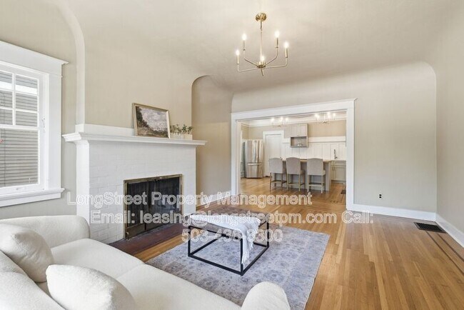 Foto del edificio - 2249 E Burnside St