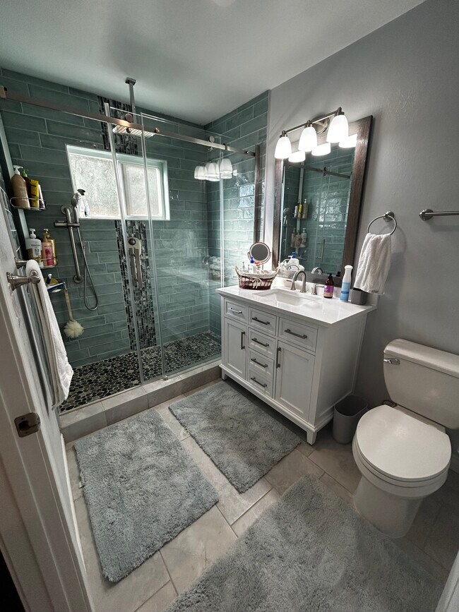 Foto del edificio - 4837 Gardena Ave