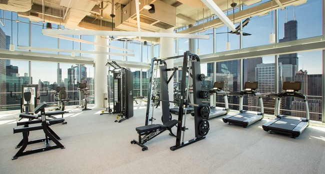Foto del edificio - 353 W Wolf Point Plaza