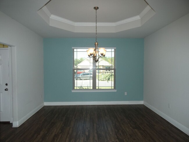 Foto del edificio - Great 3 / 2 like new home in Parkwood Comm...