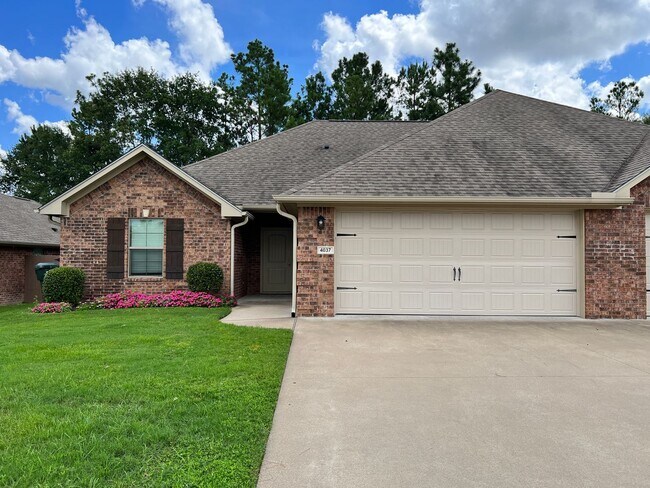 Building Photo - 4037 Stonebridge
