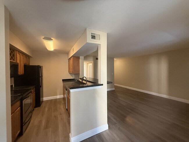 Foto del edificio - 2460 NW 33rd St