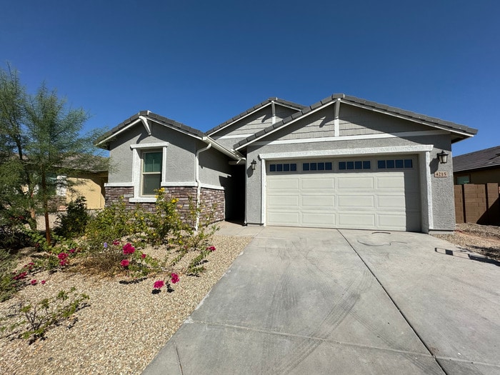 Cute 5 Beds 3 Baths home in Tolleson! House Rental in Tolleson, AZ