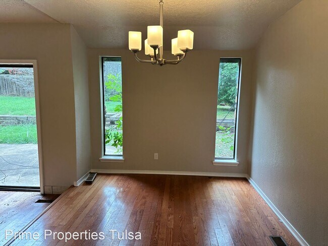 Building Photo - 3 br, 2 bath House - 8123 S. Quebec Ave.