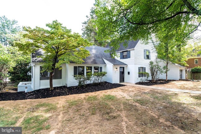 Foto del edificio - 4215 Vacation Ln