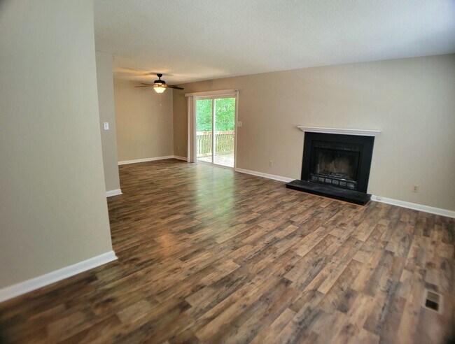 Building Photo - WAYNE5351