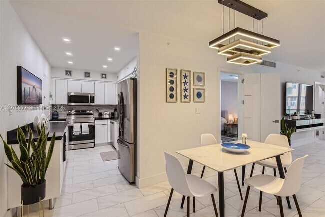 Building Photo - 2501 S Ocean Dr