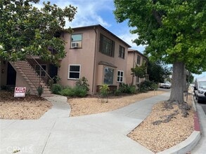 Building Photo - 2121 N Parish Pl