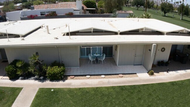 Foto del edificio - 73700 Grapevine St