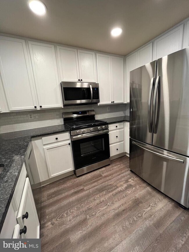 Foto del edificio - 87 Swanton Ln