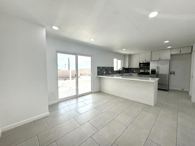 Foto del edificio - AVAILABLE NOW!!! MOVE IN SPECIAL!! 1 Bedro...