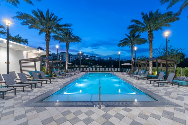 Building Photo - The Rise at Plantation Walk