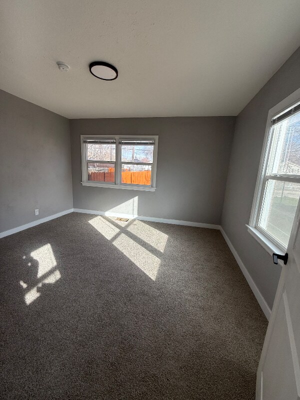 Foto del edificio - 642 N 9th Ave