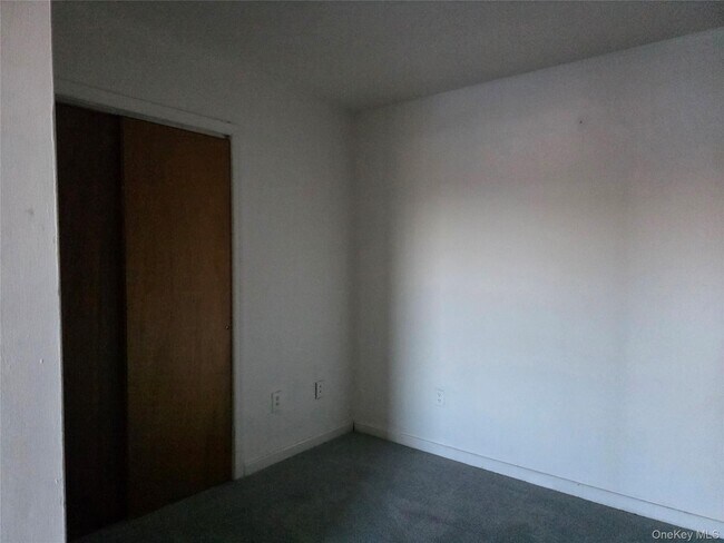 Foto del edificio - 8 Main St