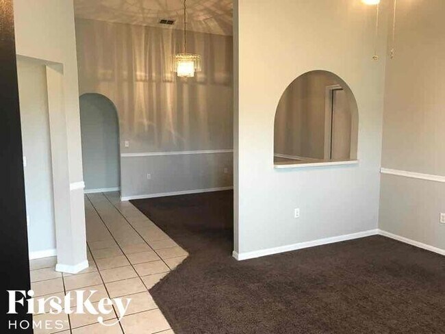 Building Photo - 1104 Oak Pointe Pl