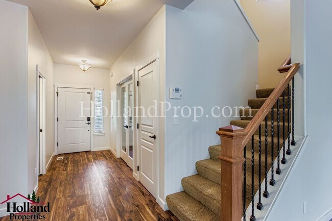 Foto del edificio - Modern Comfort Meets Urban Convenience in ...