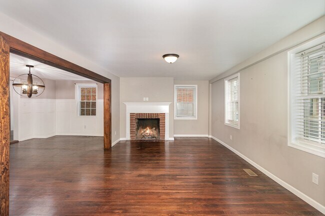 Foto del edificio - 4 Bedroom home in historic downtown Carlisle, PA!