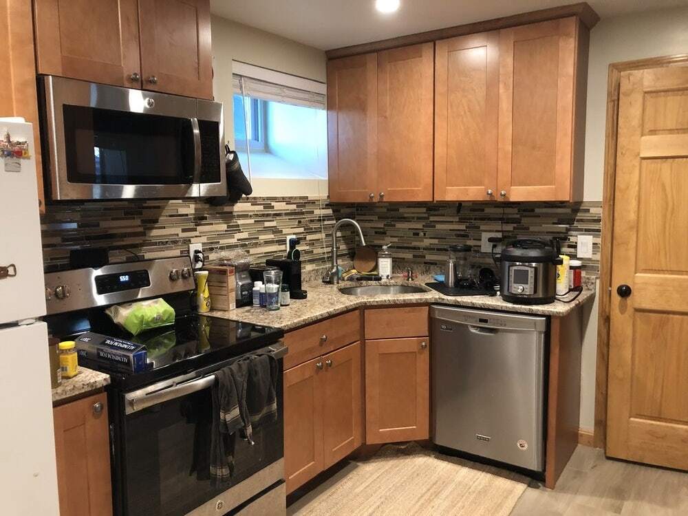 Granite countertops - 10 Brookings St.