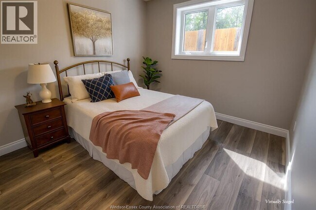 Photo du bâtiment - 3985 Grand Marais Rd E